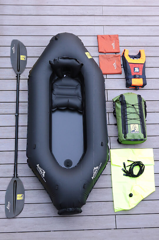  Anfibio Nano RTC Das Anfibio Nano RTC ist mit nur 1,25kg das leichteste Packraft in unserer ausgewählten TrekPack Flotte.