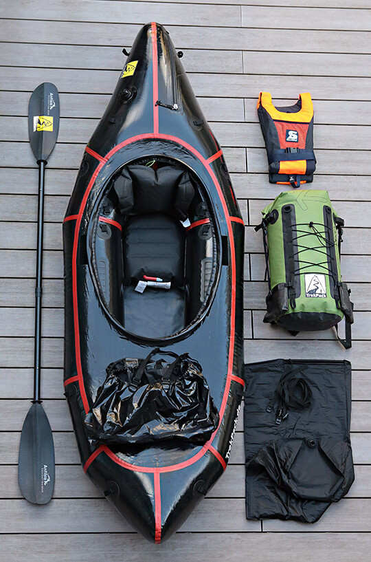  Anfibio Nano RTC Das Anfibio Nano RTC ist mit nur 1,25kg das leichteste Packraft in unserer ausgewählten TrekPack Flotte.